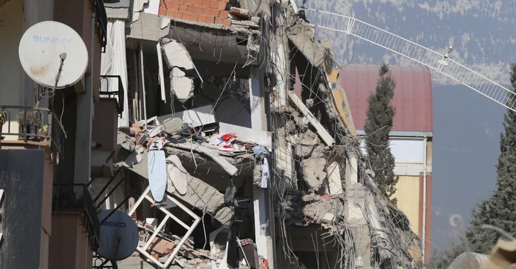 A collapsed residential building in Kahramanmaraş, Türkiye, following an earthquake.