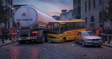 Yakamoz Sokak'ta Zincirleme Kaza "Trafikte bir anlık ihmal, telafisi güç sonuçlar doğurur."