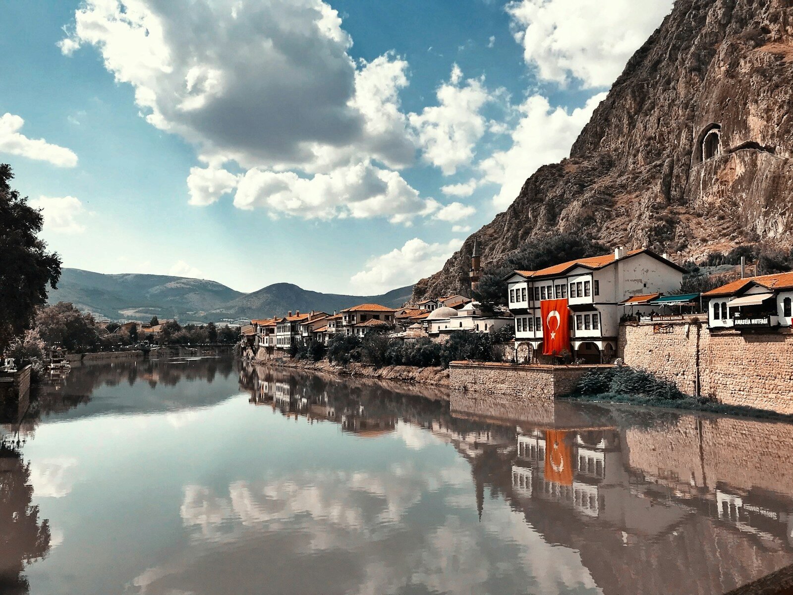 Çanakkale’de Kan Donduran Vahşet: 72 Yaşındaki Kadın Sopa ile Katledildi!