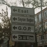 Yozgat’ta Damperi Açık Tır Üst Geçitte Asılı Kaldı