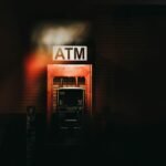Hamile Kadın ATM’den Para Çekerken Bayıldı
